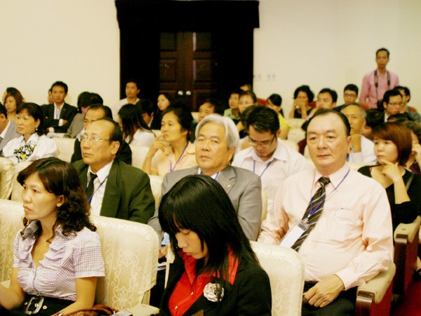 Các doanh nhân Việt kiều tại buổi gặp mặt. Ảnh: M.Đức
