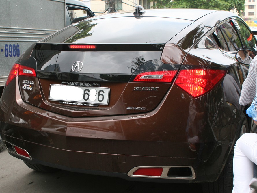 Chiếc Acura được gia đình giao cho Đ.V.N lên Hà Nội thi đại học . Ảnh: Minh Đức