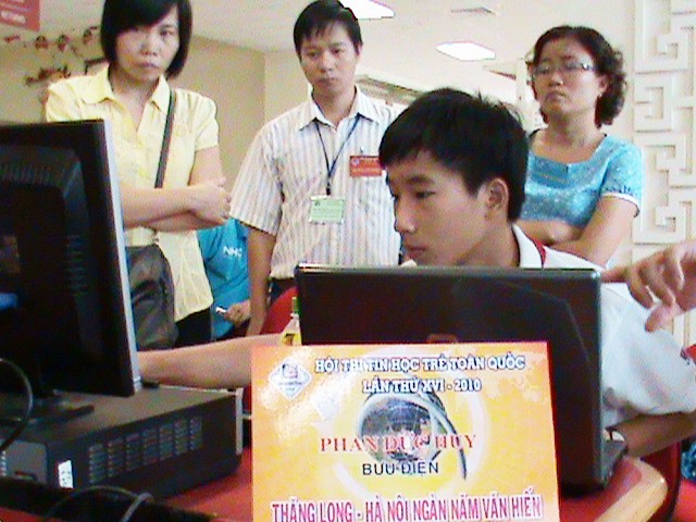 Phạm Đức Huy tại Hội thi Tin học trẻ toàn quốc năm 2010 Ảnh: TL