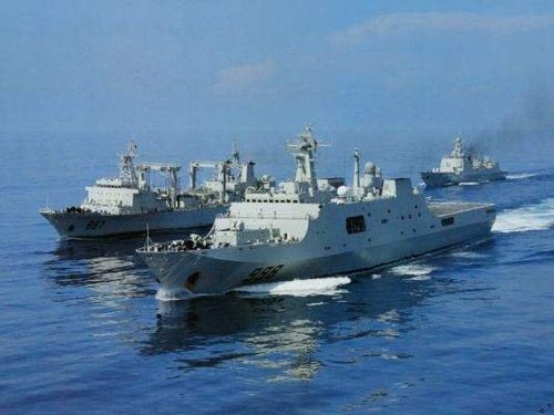 Nhật Bản theo dõi tàu chiến Trung Quốc
