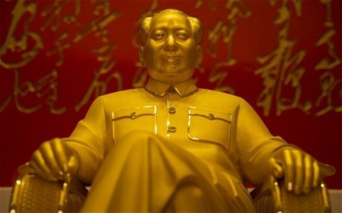 Mao Trạch Đông được đúc tượng vàng ròng