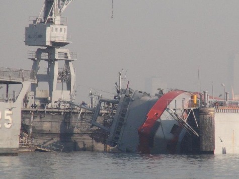Hiện trường vụ tàu lật ở Thổ Nhĩ Kỳ