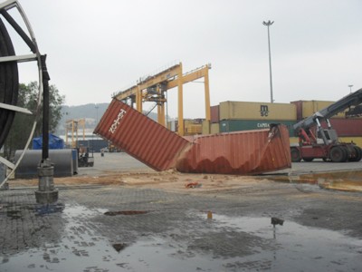 Quảng Ninh: Phong tỏa vùng biển có tàu container bị đắm