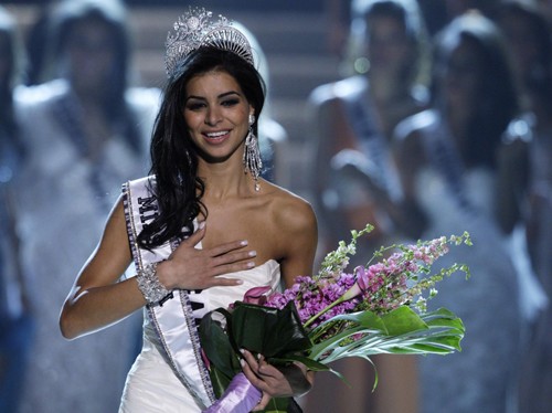 Ngắm giây phút đăng quang của Miss Hoa Kỳ 2010