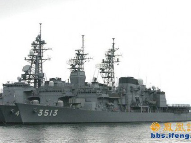 Các tàu khu trục của Hải quân Nhật Bản đang ở thăm Philippines