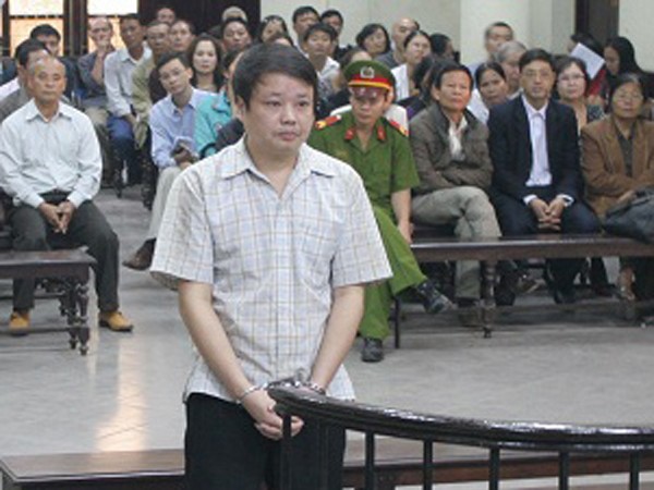 Lê Hồng Bàng trong phiên xử hôm qua