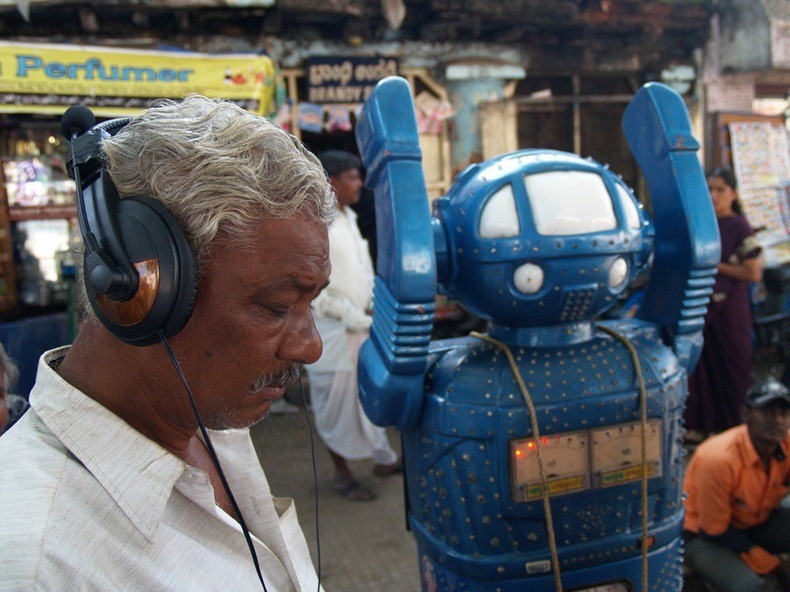 Độc đáo robot xem bói ở Ấn Độ