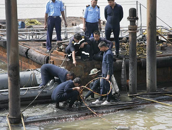 Tìm thấy 3 thi thể thủy thủ tàu ngầm Ấn Độ
