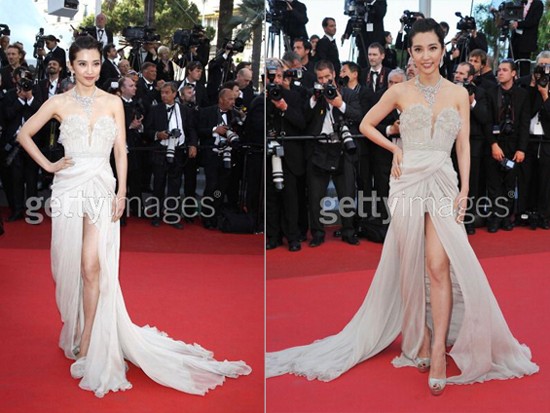Lý Băng Băng 'đọ' chân thon với Jolie tại Cannes