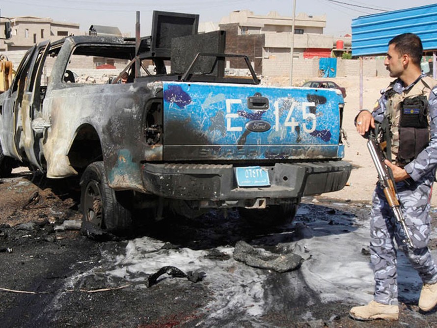 Iraq: Đánh bom căn cứ quân sự, 16 người chết
