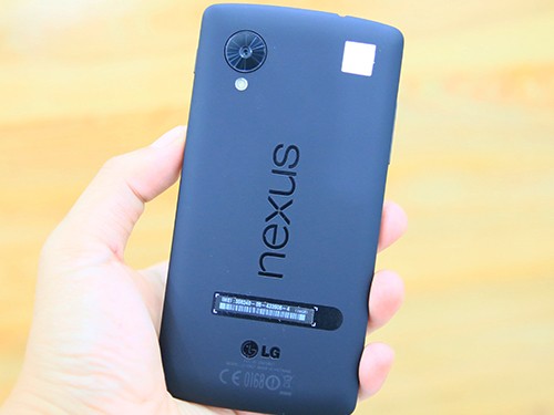 Mở hộp Nexus 5 chính hãng tại Việt Nam