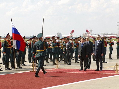 Thủ tướng Nguyễn Tấn Dũng đến LB Nga