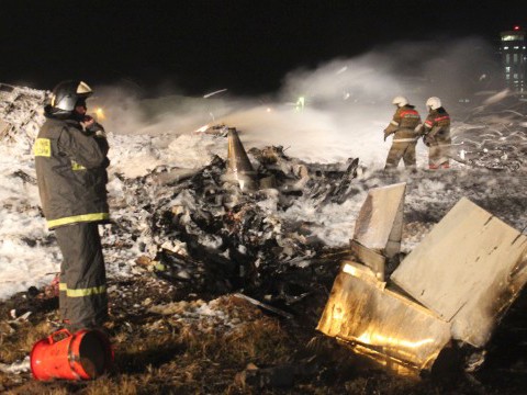 Thi thể nạn nhân vụ rơi máy bay ở Nga vẫn chưa được tìm thấy hết