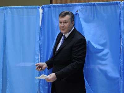 Ukraine: Đảng cầm quyền tuyên bố thắng cử