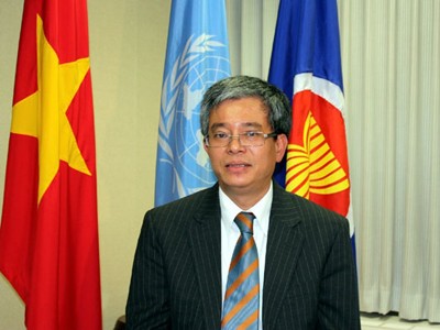 Thứ trưởng Ngoại giao Phạm Quang Vinh