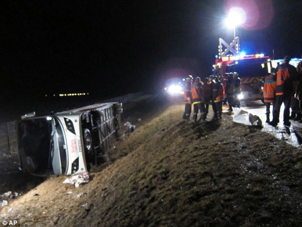 Tai nạn xe buýt tại Pháp, một thiệt mạng