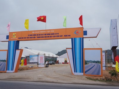 Khởi công dự án quốc lộ 1 mở rộng Hà Nội - Cần Thơ