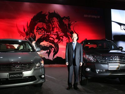 Toyota ra mắt Innova và Fortuner 2012