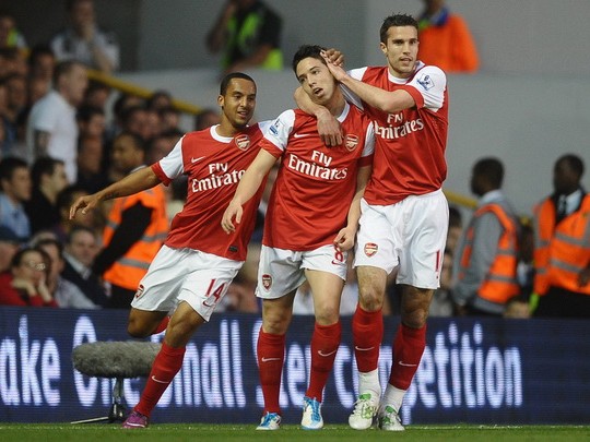 ‘Arsenal chỉ là một tay môi giới kiếm lời’