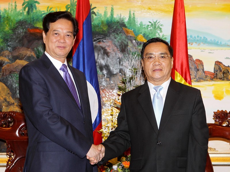 Thủ tướng Nguyễn Tấn Dũng tiếp Thủ tướng Lào Thongsing Thammavong nhân dịp chuyến thăm và làm việc tại Việt Nam Ảnh: TTXVN