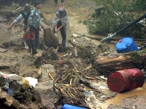 Lào Cai: Lở núi ở bãi vàng chôn vùi hàng chục người