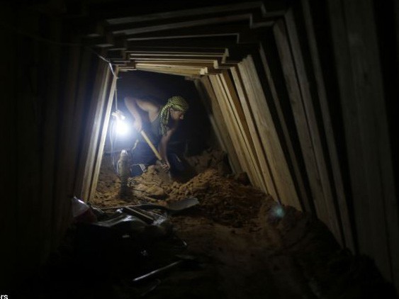 Palestine: Tu sửa đường hầm nối Gaza – Ai Cập
