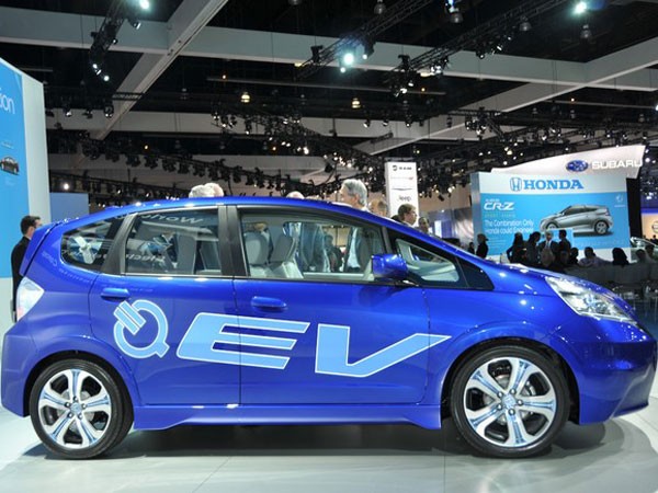 Honda ra mắt xe điện Fit EV