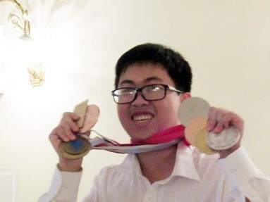 Ngô Phi Long - Chàng trai Sơn La giành 2 HCV Olympic Quốc tế