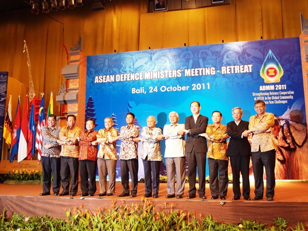 Trưởng đoàn ADMM Retreat các nước và Tổng Thư ký ASEAN tại hội nghị