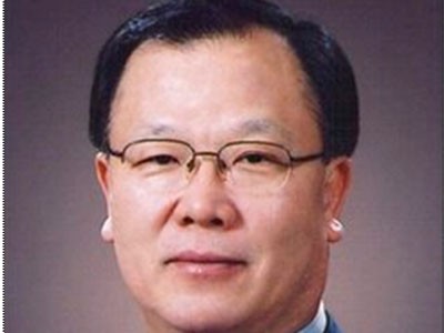 Cựu Bộ trưởng Nông nghiệp Hàn Quốc tự tử