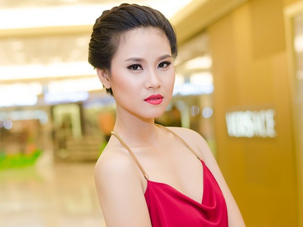 Hoa hậu biển Vân Anh trở lại xinh đẹp sau đám cưới
