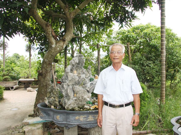 Thầy giáo trường làng xây chùa bạc tỷ