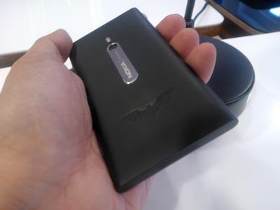 Nokia bán hạn chế 'dế' phiên bản 'Người Dơi'