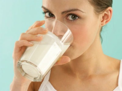 Uống sữa giúp giảm cân tốt hơn
