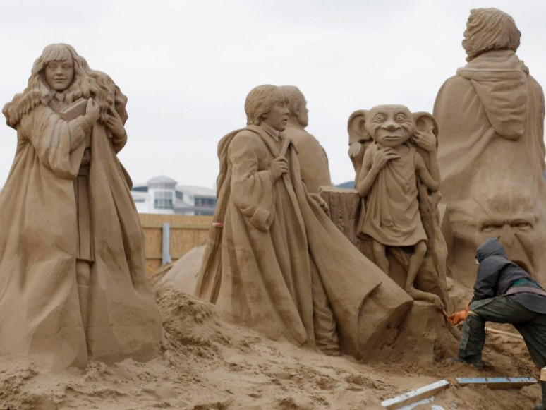 Độc đáo tác phẩm điêu khắc bằng cát