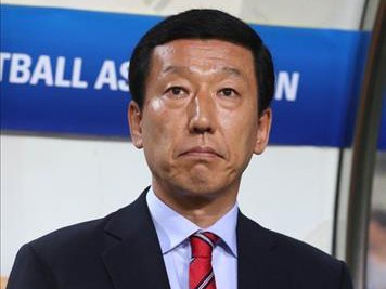 Đoạt vé dự World Cup, HLV trưởng Hàn Quốc vẫn từ chức