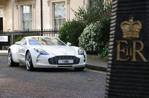 Siêu xe Aston Martin triệu đô tăng giá