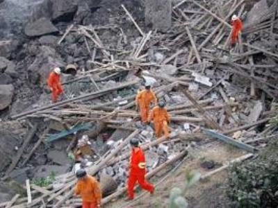 Sạt bãi thải mỏ quặng ở Cao Bằng, hai người chết