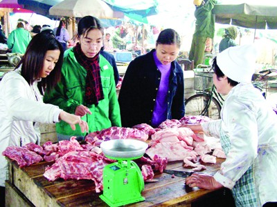 Giảm xuất khẩu, giá thịt lợn vẫn cao