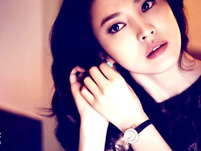 Song Hye Gyo lạnh lùng trên Harper'Bazaar