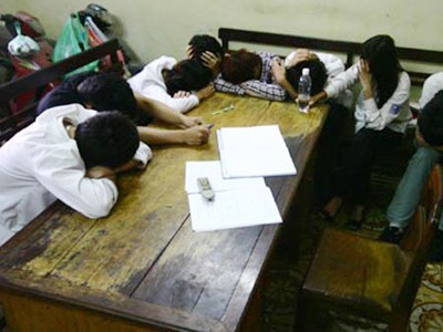 Hà Nội: Gần 2.000 học sinh bỏ học