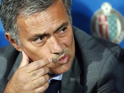 'Mourinho làm vấy bẩn danh tiếng của Real'