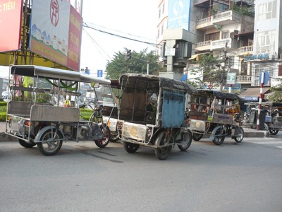 Xe ba bánh lại hoạt động nhộn nhịp