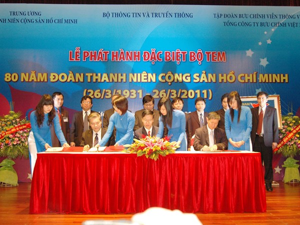 Phát hành bộ tem kỷ niệm 80 năm thành lập Đoàn là hoạt động có ý nghĩa lớn của Đoàn TN Bưu chính Việt Nam