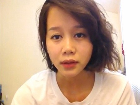 Sốt clip nữ sinh bình về vẻ 'hào nhoáng' của DHS Việt