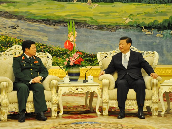 Phó Chủ tịch Trung Quốc Tập Cận Bình tiếp Trung tướng Ngô Xuân Lịch. Ảnh: TTXVN