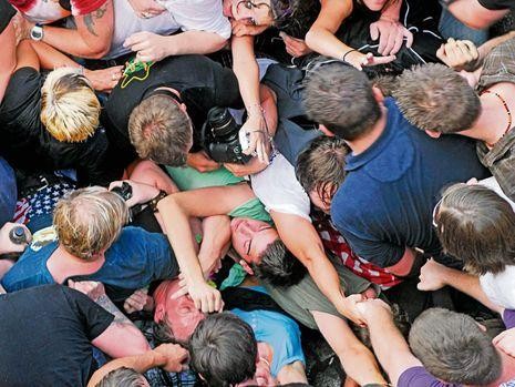 Chùm ảnh : Thảm họa trong Lễ hội tình yêu tại Đức