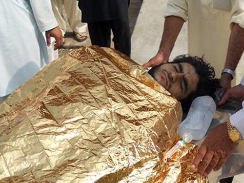 Đánh bom tự sát ở Pakistan, 15 người chết