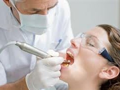 Sáu triệu chứng lão hóa răng