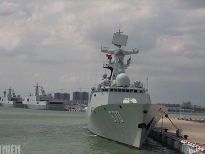 Cận cảnh Hạm đội Nam Hải Trung Quốc